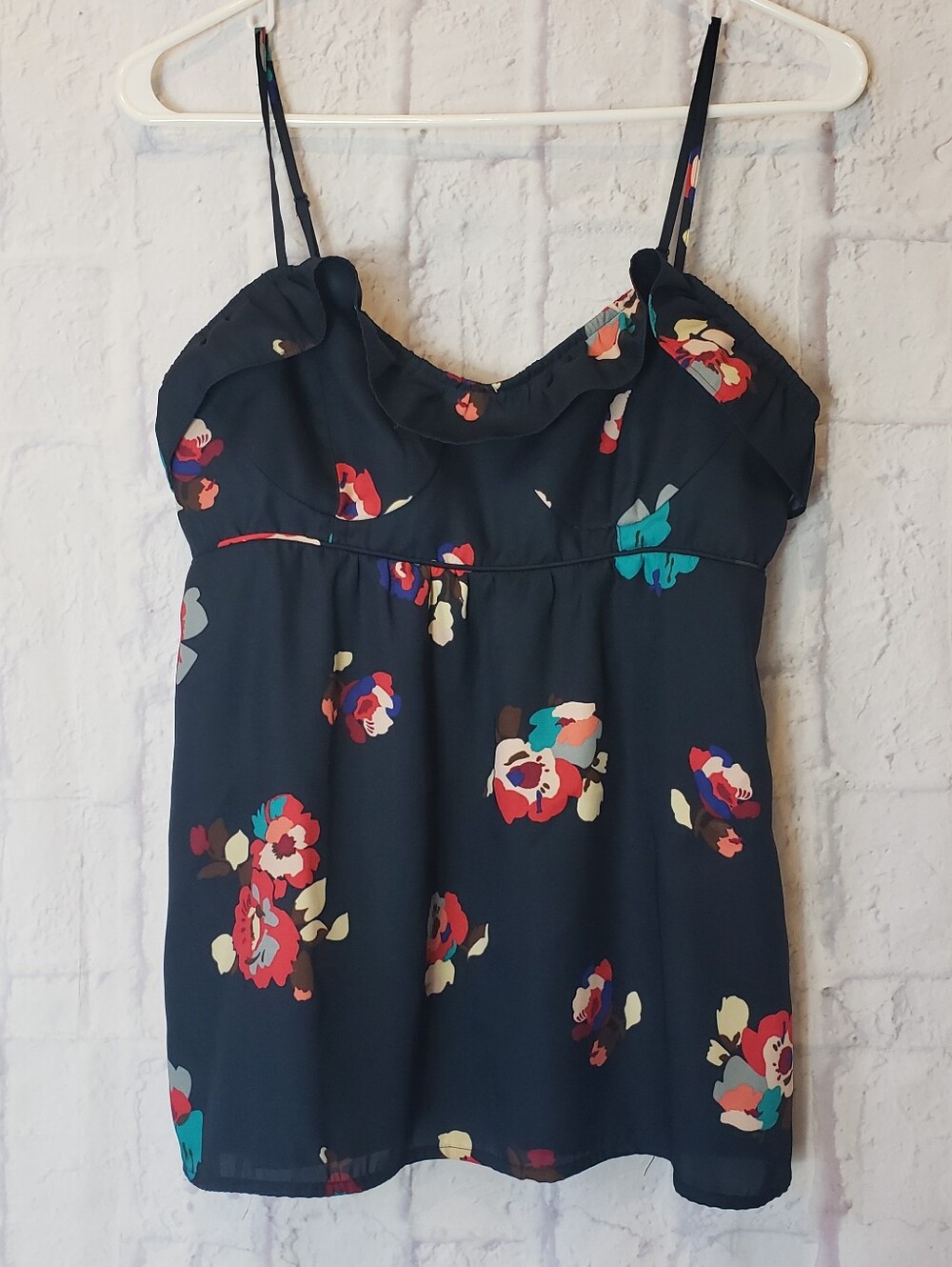 AMERICAN EAGLE OUTFITTERS Navy Floral Babydoll Cami Tank Medium